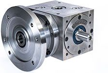 Bevel gearbox with flange