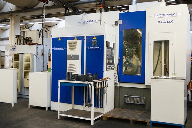 Richardon R 400 CNC