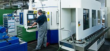 Gear flank grinding - Reishauer