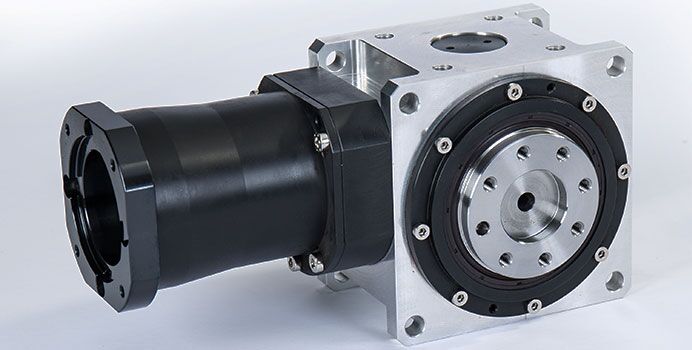 Hypoid gearbox with robot flange